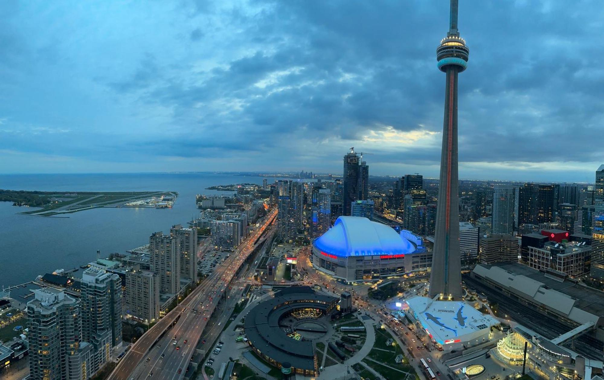 טורונטו Downtown, Luxury Condo, Cn Tower, Rogers Center, Scocia Arena, Unobstructed View מראה חיצוני תמונה