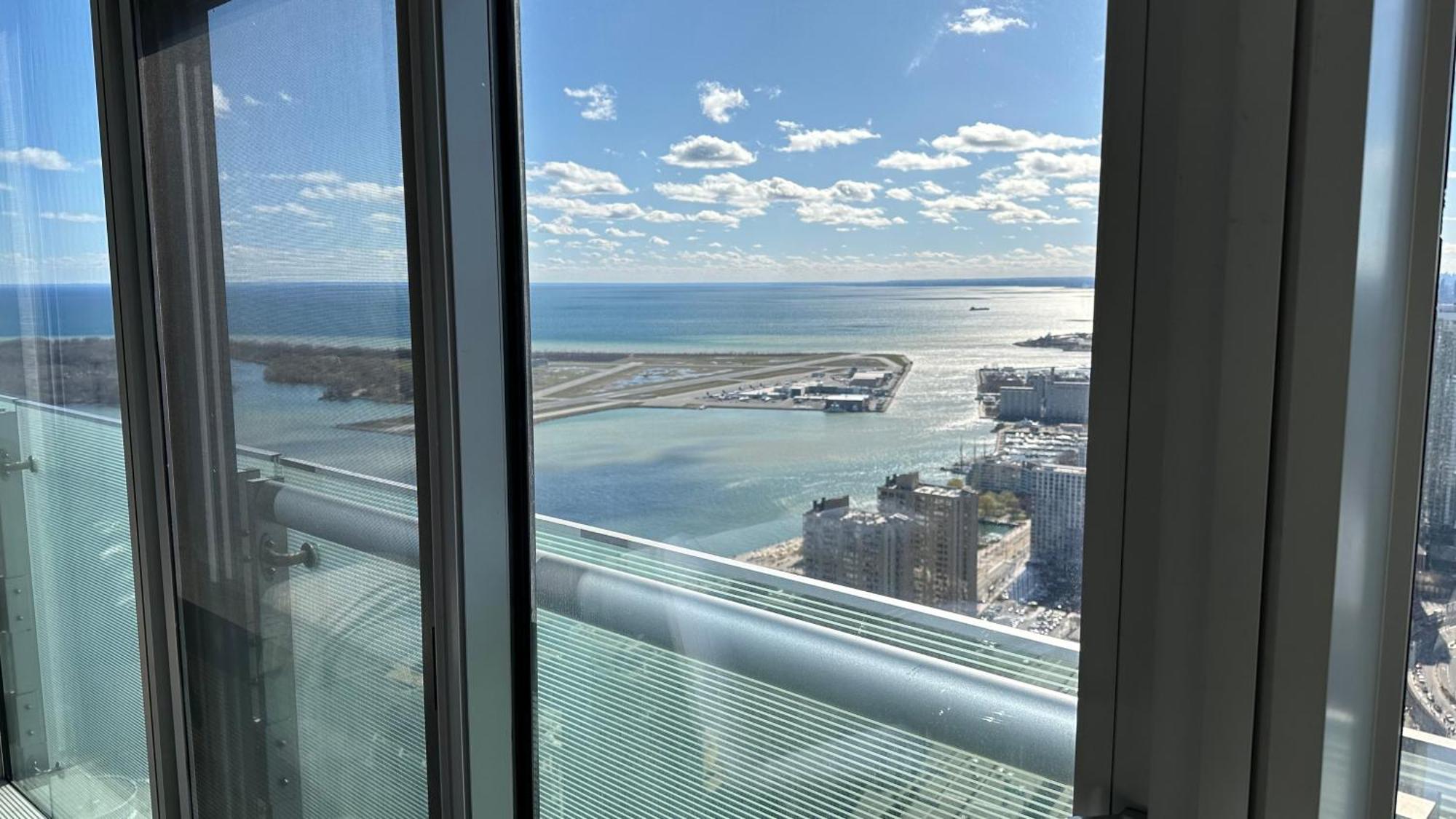 טורונטו Downtown, Luxury Condo, Cn Tower, Rogers Center, Scocia Arena, Unobstructed View מראה חיצוני תמונה